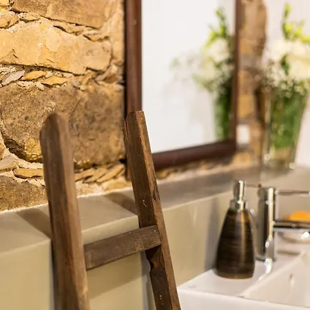 Bissantica, Heritage And Charm In Rural Sardinia 루나마트로나