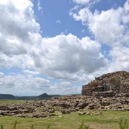 度假居 Bissantica, Heritage And Charm In Rural Sardinia Lunamatrona